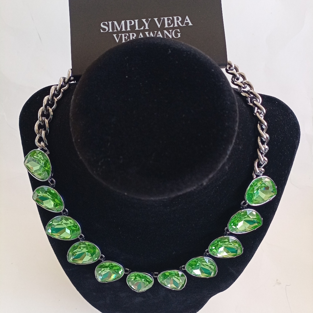 Simply Vera Vera Wang Silver-Tone & Green Necklace New With Tags
